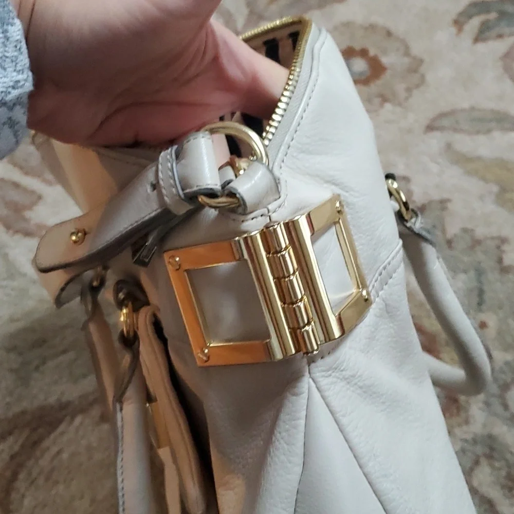 La Victoire white hinge satchel